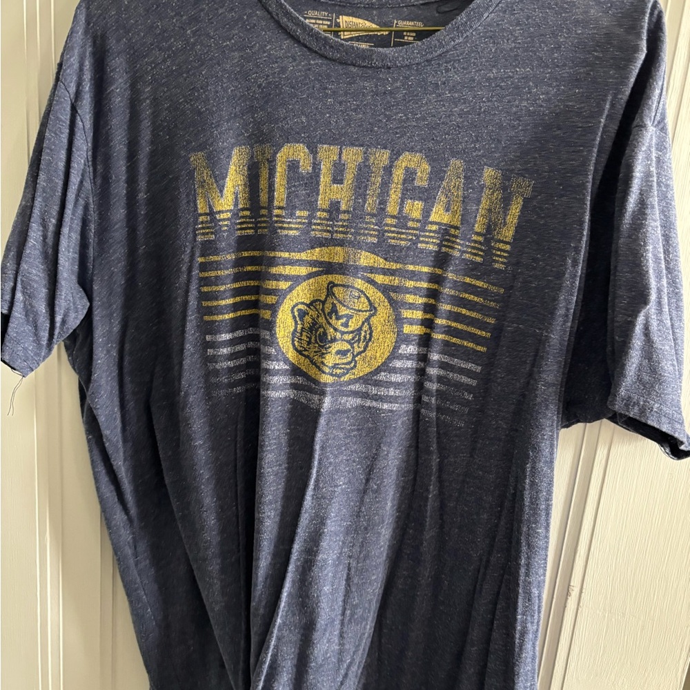 Michigan Graphic Short Sleeve Tee - Navy with Gold Print
